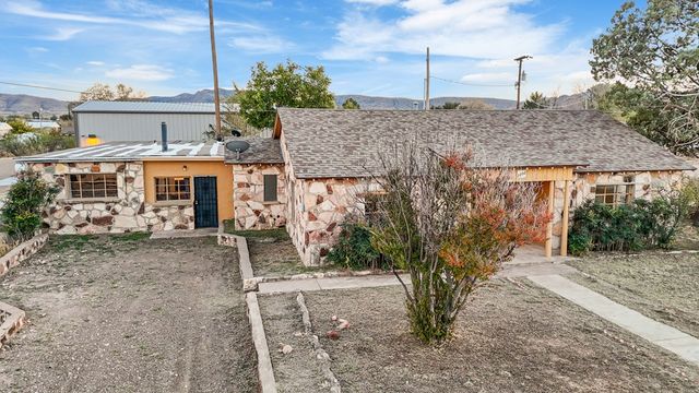 2202 W Hwy 90, Alpine, TX 79830