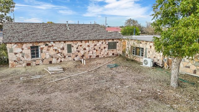 2202 W Hwy 90, Alpine, TX 79830