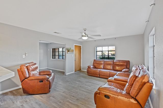 2202 W Hwy 90, Alpine, TX 79830