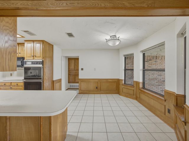 5724 Puerto Vallarta Drive, North Richland Hills, TX 76180