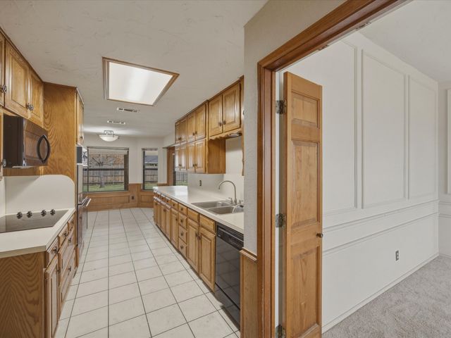 5724 Puerto Vallarta Drive, North Richland Hills, TX 76180