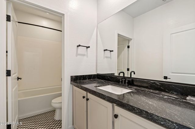 6424 N 17TH Place, Phoenix, AZ 85016