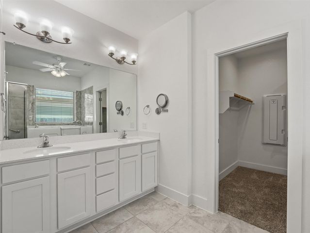 604 Golden Glory RD, Leander, TX 78641