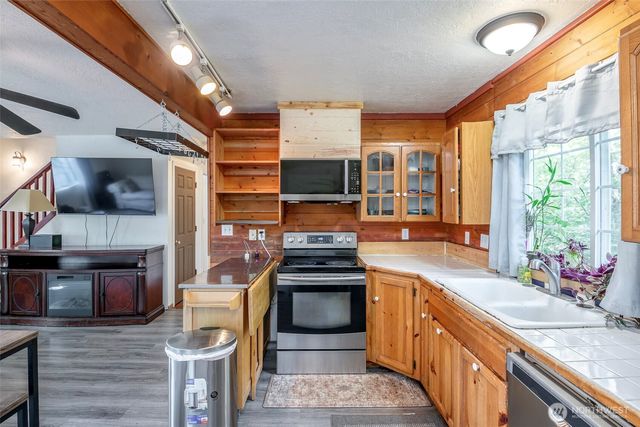 817 Kendall Street, Port Orchard, WA 98366