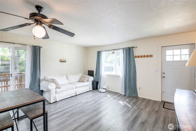 817 Kendall Street, Port Orchard, WA 98366