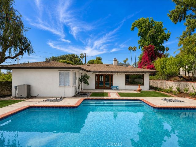 602 N Michillinda Avenue, Sierra Madre, CA 91024