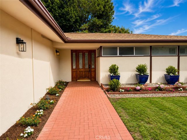 602 N Michillinda Avenue, Sierra Madre, CA 91024