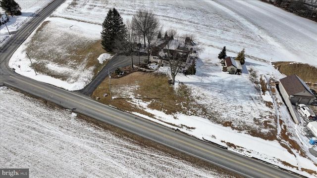 61 W ROSEBUD RD, Myerstown, PA 17067