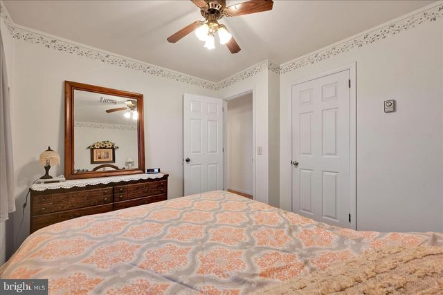 61 W ROSEBUD RD, Myerstown, PA 17067