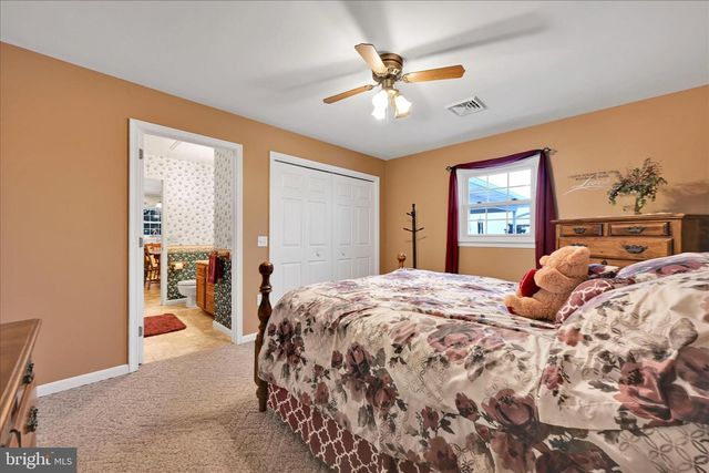 61 W ROSEBUD RD, Myerstown, PA 17067