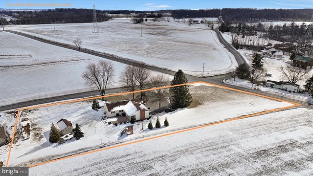 61 W ROSEBUD RD, Myerstown, PA 17067