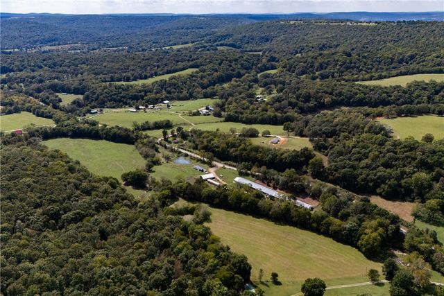 16380 N Cove Creek Road, Prairie Grove, AR 72753