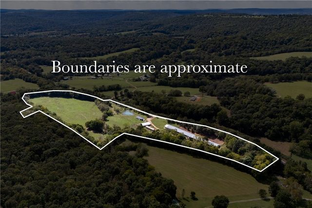 16380 N Cove Creek Road, Prairie Grove, AR 72753