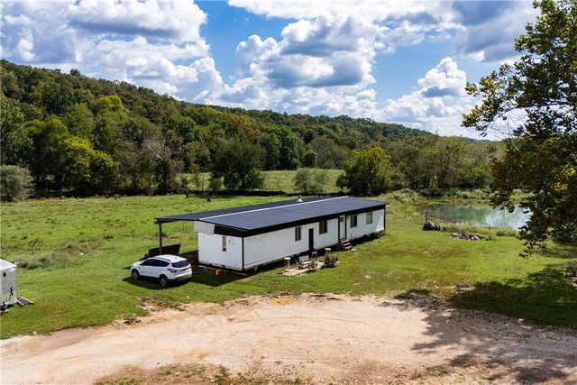 16380 N Cove Creek Road, Prairie Grove, AR 72753