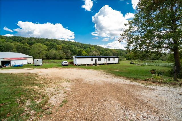 16380 N Cove Creek Road, Prairie Grove, AR 72753