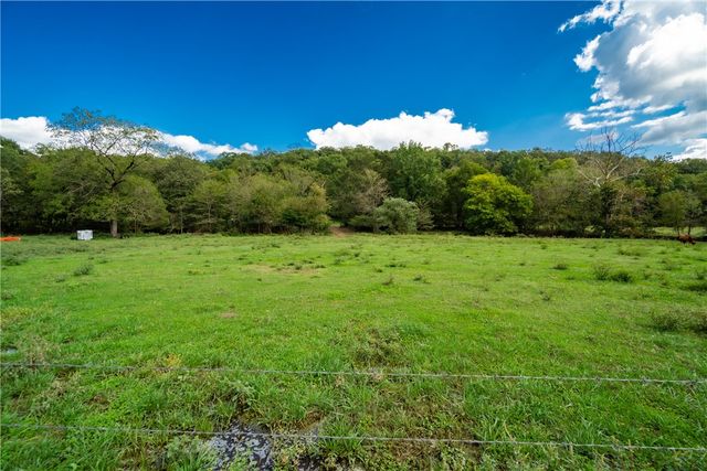 16380 N Cove Creek Road, Prairie Grove, AR 72753