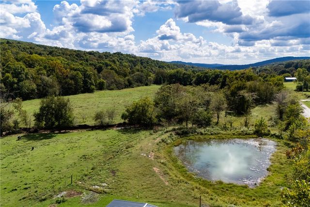 16380 N Cove Creek Road, Prairie Grove, AR 72753