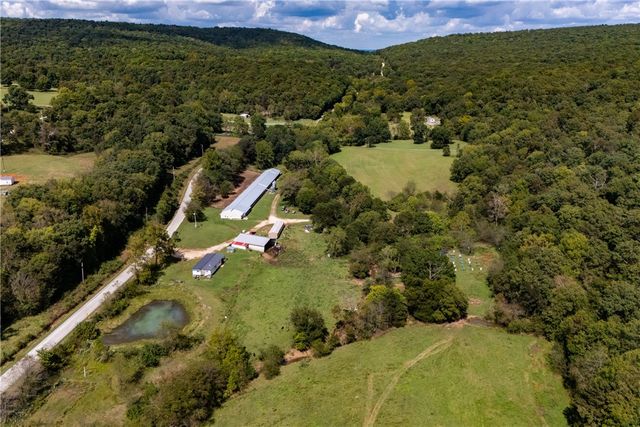 16380 N Cove Creek Road, Prairie Grove, AR 72753