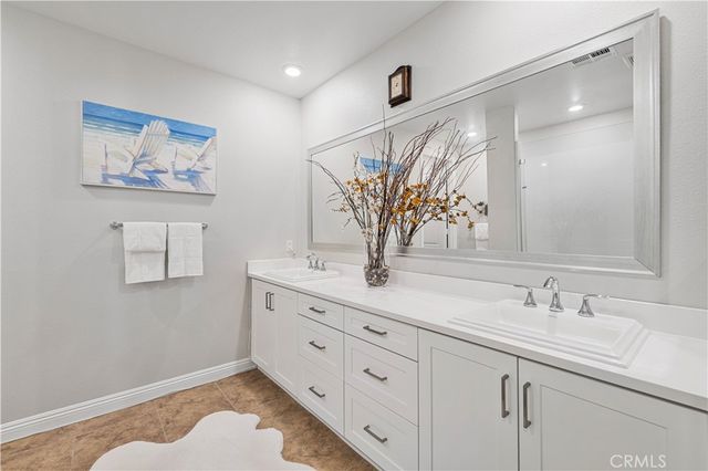 20608 Galloway, Saugus, CA 91350