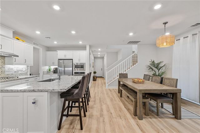 20608 Galloway, Saugus, CA 91350