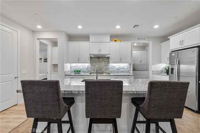 20608 Galloway, Saugus, CA 91350