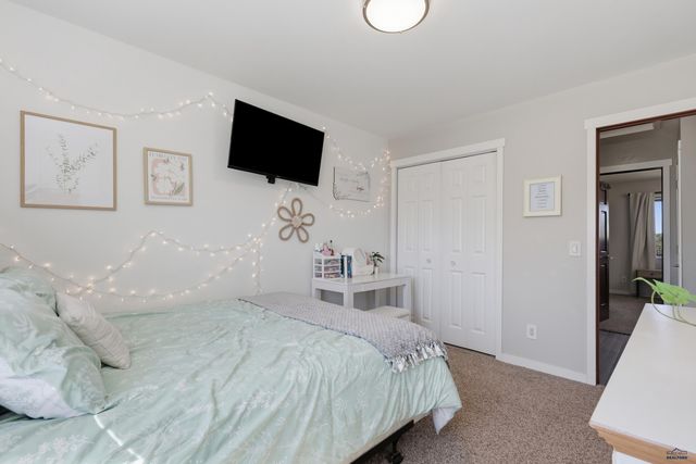 3031 SUNNY HILL CIR, Rapid City, SD 57702
