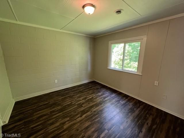 1215 Gatewood Avenue, Greensboro, NC 27405