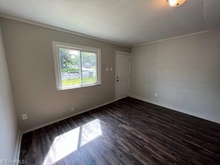 1215 Gatewood Avenue, Greensboro, NC 27405