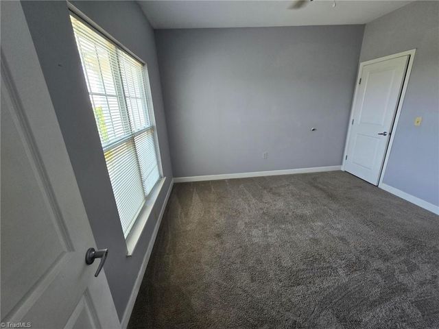 302 campus walk Trail 300, Elon, NC 27244