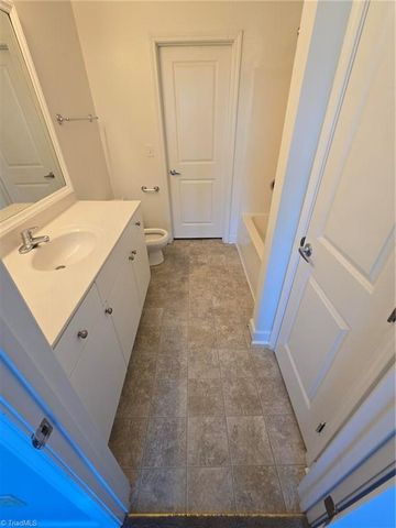 302 campus walk Trail 300, Elon, NC 27244