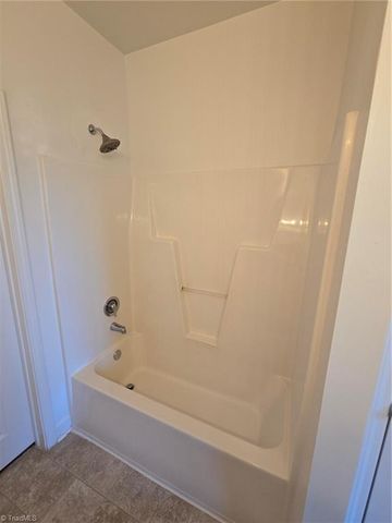 302 campus walk Trail 300, Elon, NC 27244