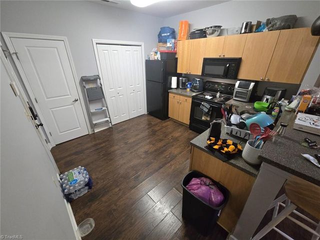 302 campus walk Trail 300, Elon, NC 27244