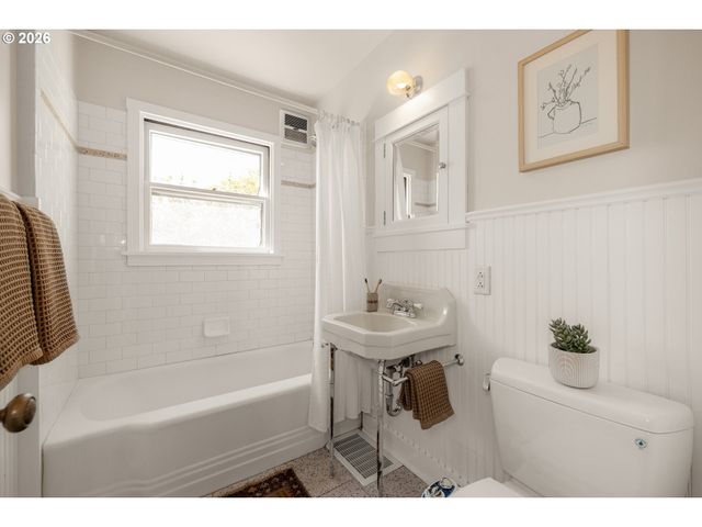 2919 Se 76TH Ave, Portland, OR 97206