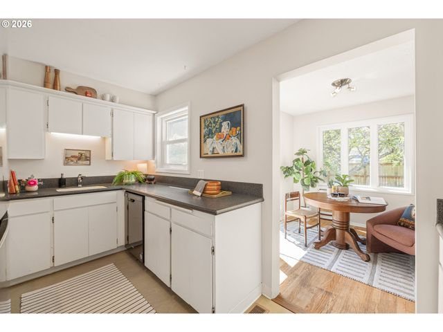 2919 Se 76TH Ave, Portland, OR 97206