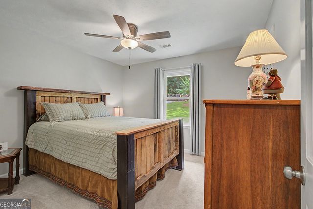 27 Lynhaven Drive, Newnan, GA 30263