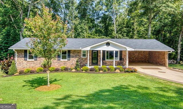 27 Lynhaven Drive, Newnan, GA 30263
