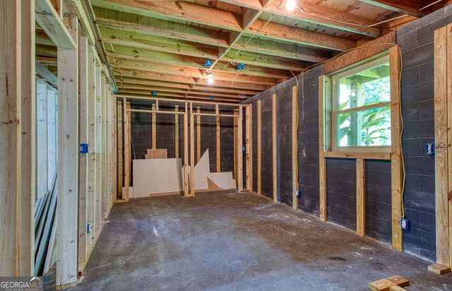 27 Lynhaven Drive, Newnan, GA 30263