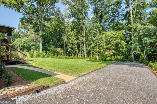 27 Lynhaven Drive, Newnan, GA 30263