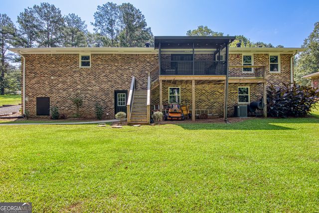 27 Lynhaven Drive, Newnan, GA 30263