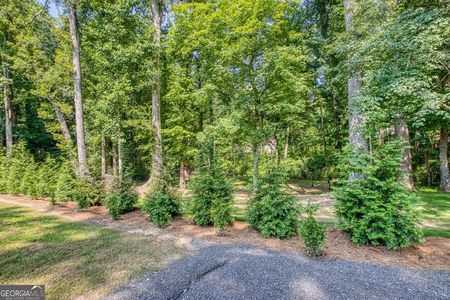 27 Lynhaven Drive, Newnan, GA 30263
