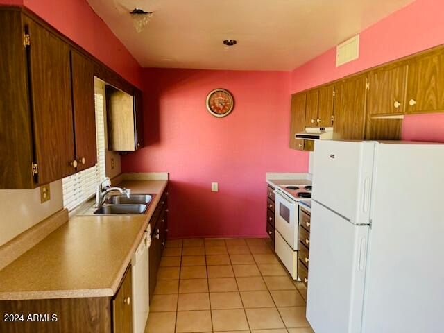 10202 W EDGEWOOD Drive, Sun City, AZ 85351