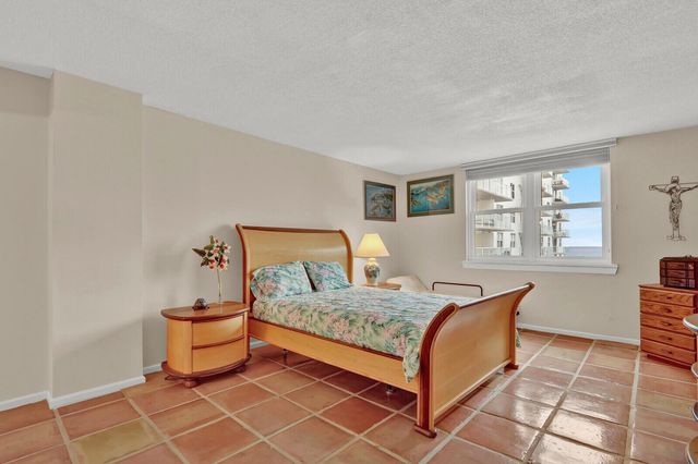 3450 S Ocean Boulevard 316, Palm Beach, FL 33480