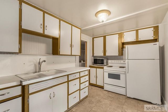 522 Gladstone Street, Idaho Falls, ID 83401