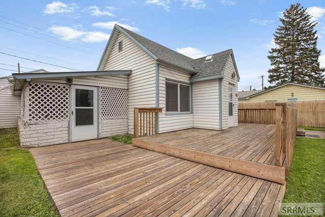 522 Gladstone Street, Idaho Falls, ID 83401