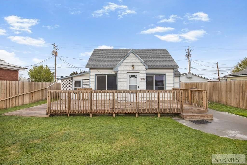 522 Gladstone Street, Idaho Falls, ID 83401