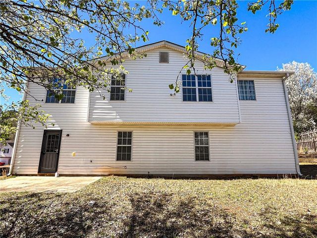 8504 Browns Mill Trace, Lithonia, GA 30038