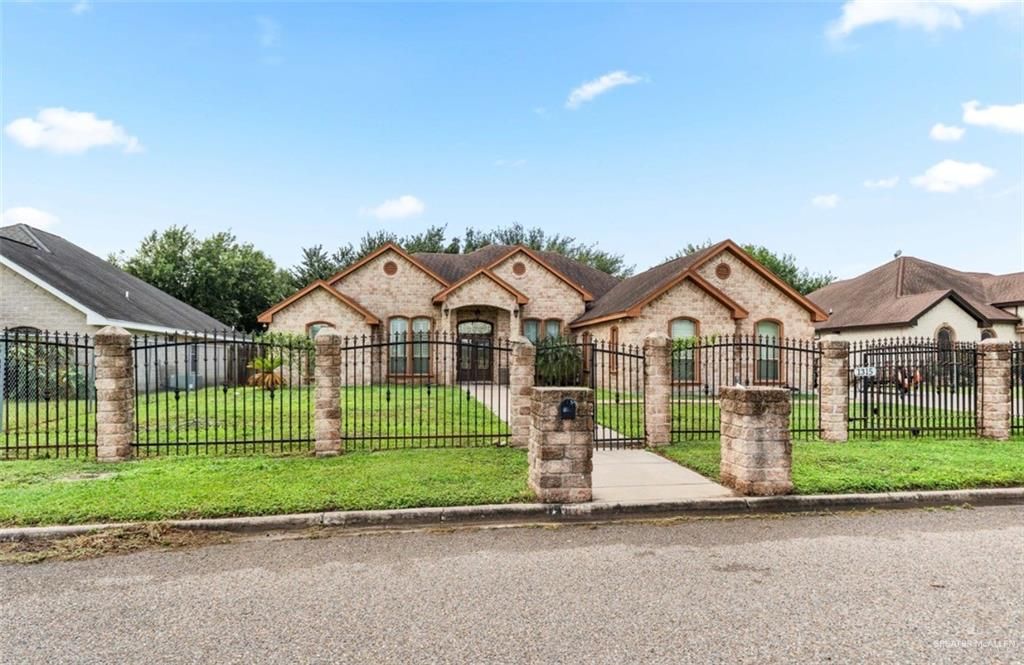 1315 Coy Drive, Alamo, TX 78516