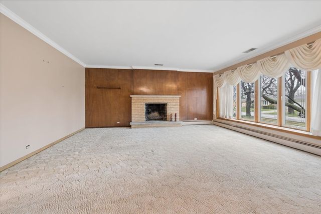 307 N Patton Avenue, Arlington Heights, IL 60005