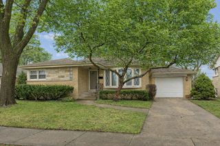 307 N Patton Avenue, Arlington Heights, IL 60005