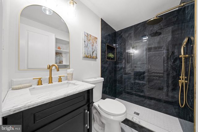 12 DUNSINANE DR, New Castle, DE 19720